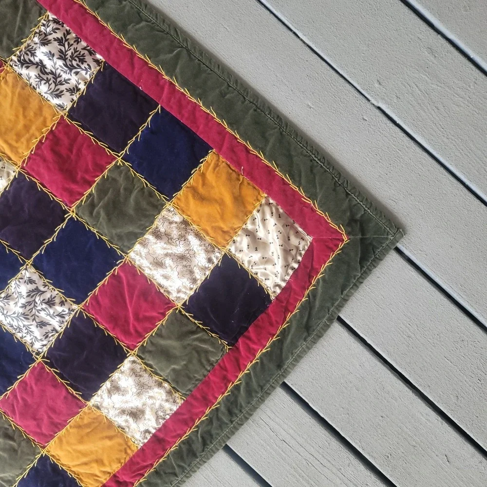 Field Gear Quilt Velvet Embroidered 58x50
